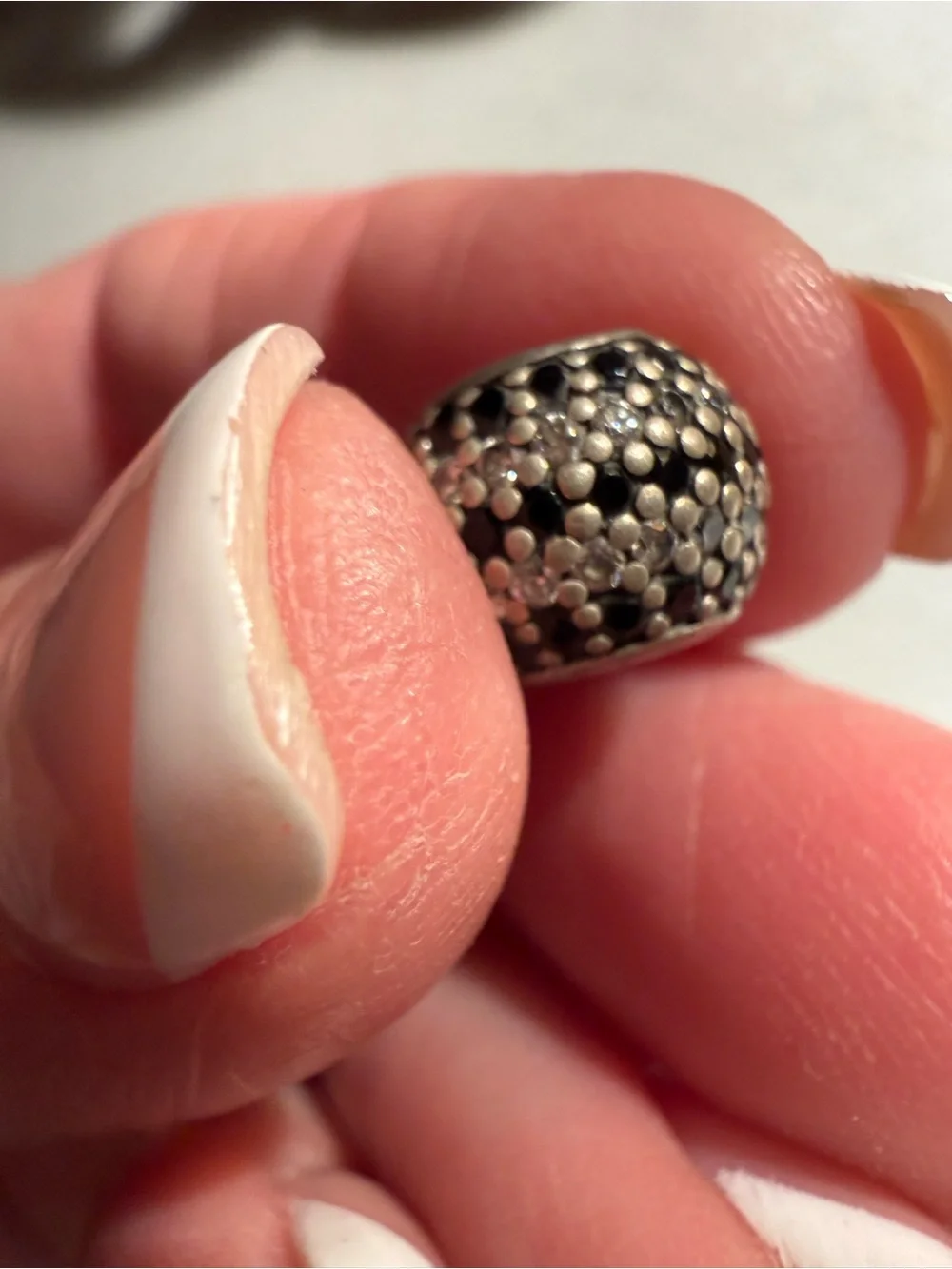 Pandora silver dot